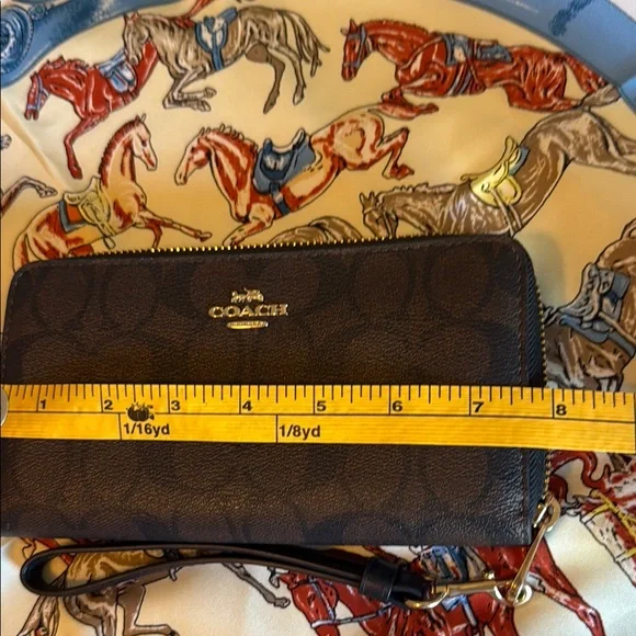 Coach Wristlet Wallet - Picture 2 of 8